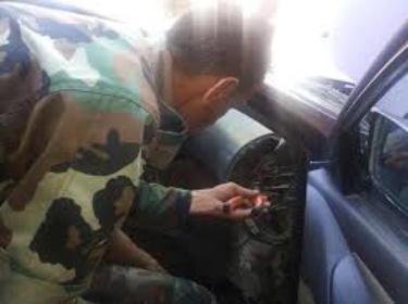 تفكيك سيارة مفخخة بـ120 كغ من مادة السي فور في حي البياضة بحمص