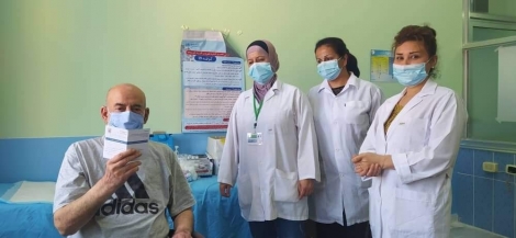 من عملية التطعيم ضد كورونا في مختلف المحافظات للمواطنين المسجلين عبر المنصة الالكترونية 