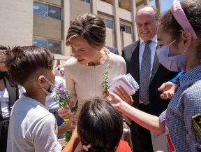 السيدة أسماء الأسد تزور أول مركز لزرع نقي العظام في سورية