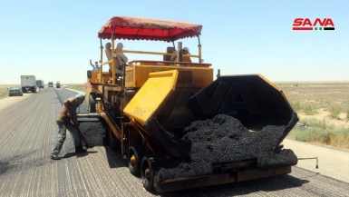 البدء بتأهيل وصيانة طريق دير_الزوردمشق