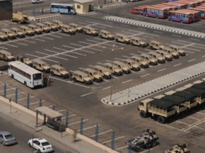 انتشار غير مسبوق للجيش المصري في الشوارع بالمدرعات والطائرات المروحية