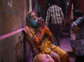 كيف يحتفل الهنود بفصل الربيع؟ 