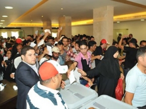 إقبال كبير للسوريين في المغتربات على السفارات السورية للمشاركة بالتصويت في انتخابات رئاسة الجمهورية العربية السورية