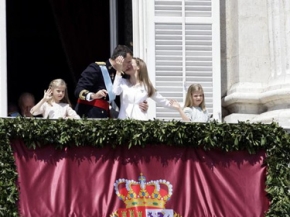  فيليبي السادس يتوج ملكا لإسبانيا