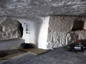   الجيش السوري يضبط أوكارا للإرهابيين في منطقة زور المحروقة بريف محردة