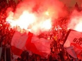 قتلى وجرحى باشتباكات بين ألتراس الزمالك والشرطة في القاهرة