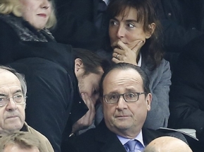 ردة فعل هولاند بعد سماعه نبأ الهجمات على باريس