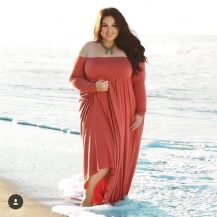 رغم سمنتها..إمرأة ساحرة الجمال