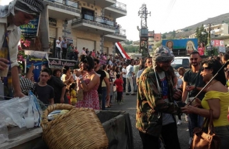 كرنفال مرمريتا في ريف حمص احتفالا بعيد السيدة العذراء ينعاد على سوريا بالخير و السلام