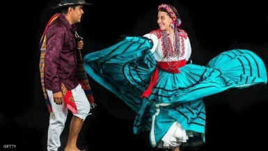  جمال الأزياء في بلاد 