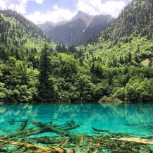 أجمل بحيرات العالم