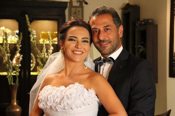 أمل عرفة وعبد المنعم عمايري وجها لوجه في «welcome to Lebanon»