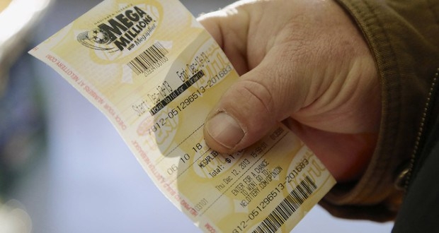 جائزة اليانصيب الكبرى تصل إلى نصف مليار دولار