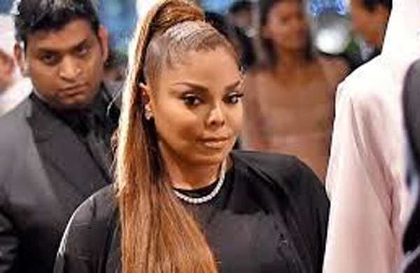 جانيت جاكسون حامل للمرة الأولى في سن الـ50