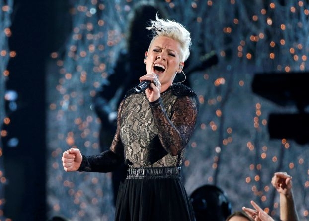 بينك تحصل على جائزة فانغارد الموسيقية لعام 2017