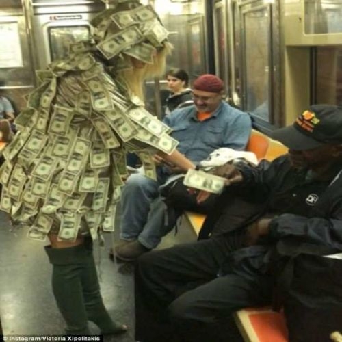 بالصور..طريقة مبتكرة لعارضة 