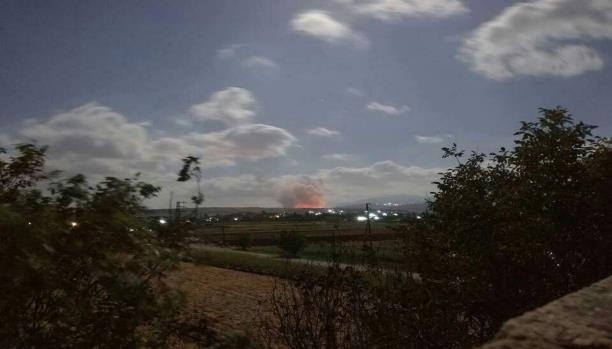 جيش الاحتلال الإسرائيلى يقصف موقعا للجيش السوري في القنيطرة 