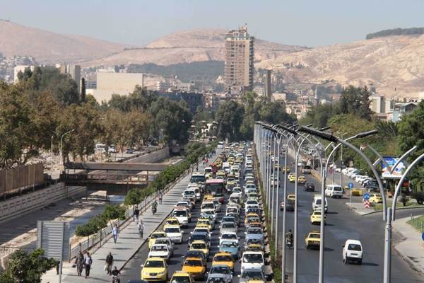 صكوك تشريعية لتطوير قطاع النقل واهمها قانون السير.. رؤساء بلديات من موظف إلى صاحب أملاك واستثمارات! 