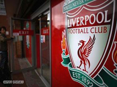 أخيرا مالك شركة NESV الأمريكية ينجح بشراء ليفربول