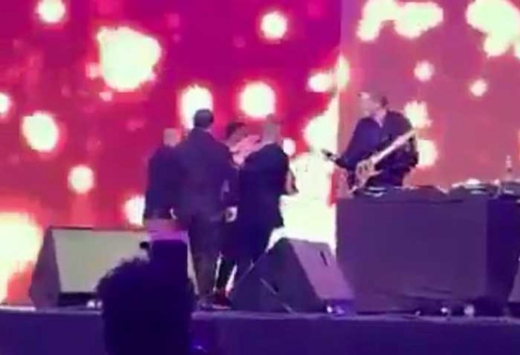 سبب إغماء «إليسا» على المسرح في دبي؟