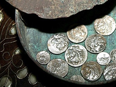 العثور على لقى أثرية من الفترة الرومانية في موقع قصر نجمة الأثري