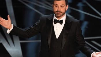 جيمي كيميل يفتتح الأوسكار بالسخرية: 