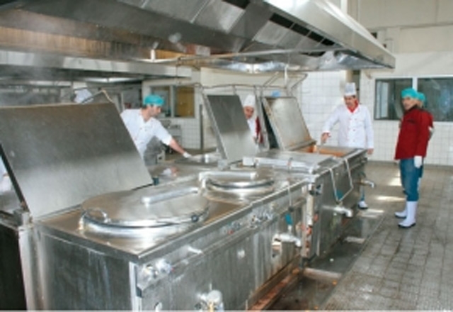 «التعليم العالي» تضع العصي في الدواليب.. و»الصحة» تخشى دخول الصحفي إلى مشافيها الإطعام في المشافي العامة «رائحة بلا طعم)!