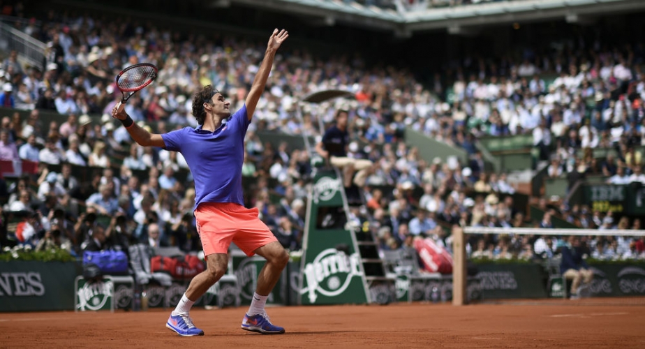 فيدرر يبلغ نهائي بطولة إنديان ويلز للتنس بصعوبة