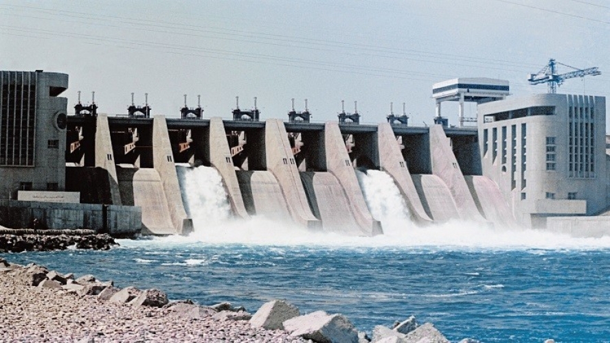 الانتهاء من صيانة ميكانيكية لعنفة كهربائية في سد الفرات 