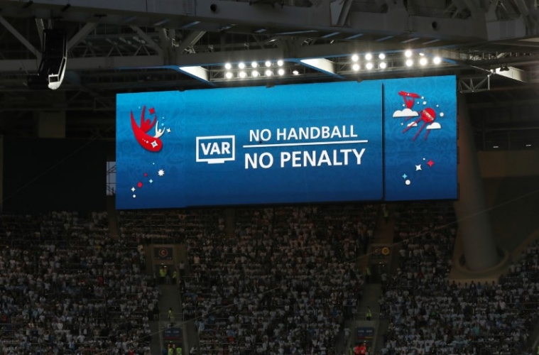 الفيفا: نسبة صحة قرارات التحكيم 99.3 % بعد تطبيق حكم الفيديو