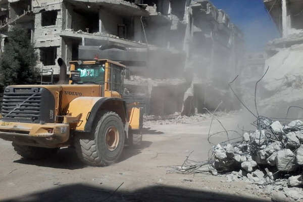 مليارا ليرة لتسريع تنفيذ المشاريع الخدمية والكهرباء خلال شهر في كامل الغوطة الشرقية.. اختصار الحواجز والتسريع بالتسويات لتسهيل حركة الأهالي!