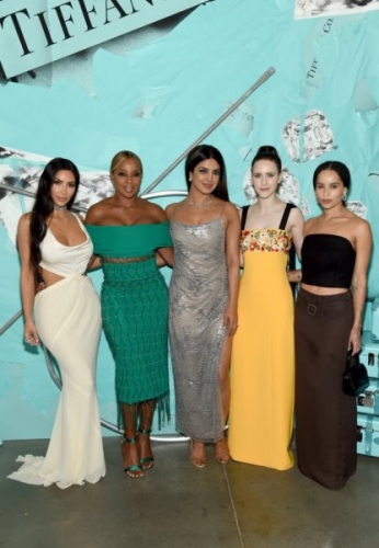 تألق كيم كاردشيان وبريانكا شوبرا في حفل تيفاني أند كو