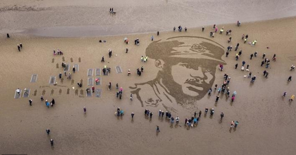 هواة تربية الصقور في مصر يحتفلون باليوم العالمي للصقارة