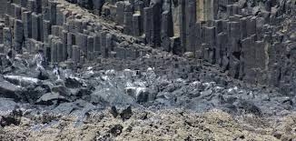 تعميم تجربة الحجر البازلتي على الطرقات بعد نجاحها في السويداء