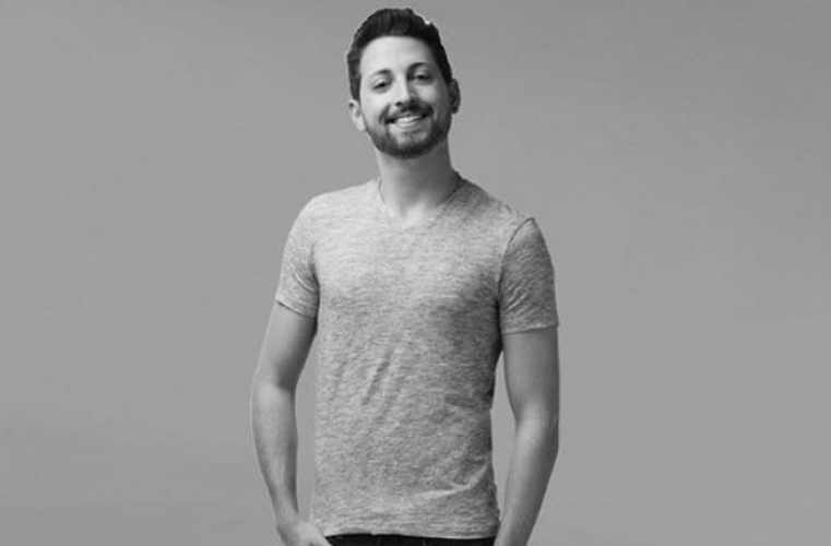 سكتة قلبية تُنهي حياة مذيع لبناني شاب بشكل مفاجئ!