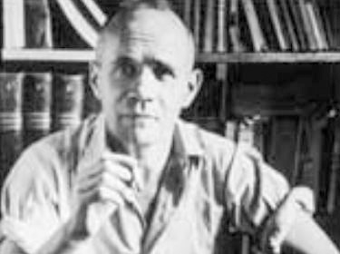 الذكرى المئوية لولادة أبرز كاتب غربي فضح إسرائيل .. جان جينيه