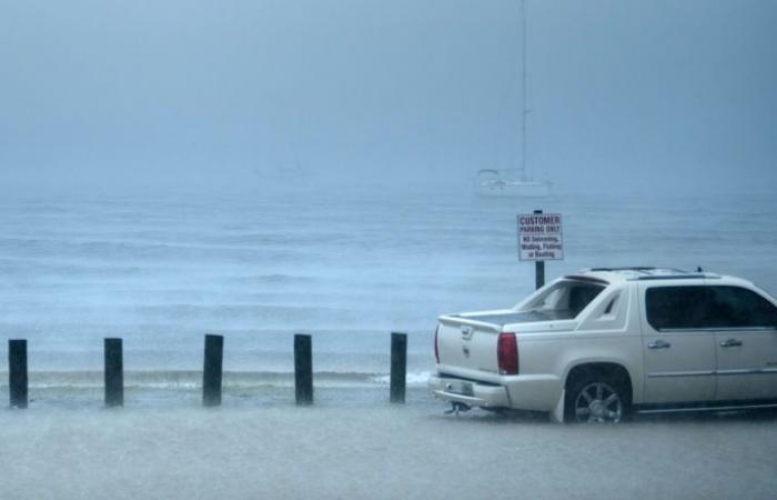 أعاصير تجتاح الجنوب الأمريكي ومقتل ثلاثة   