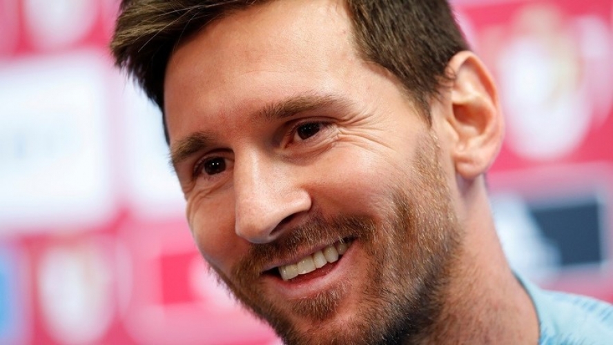 ميسي يصر على وداع 