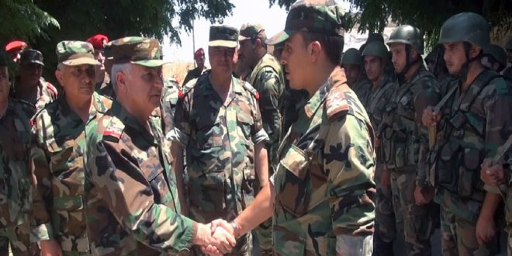 بتوجيه من الرئيس الأسد.. وزير الدفاع في محافظة إدلب