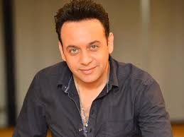  ما هو رأي مصفى قمر بتقليد تامر حسني له؟