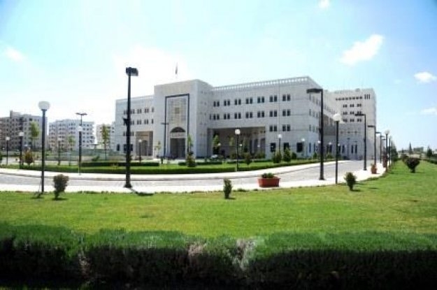 مجلس الوزراء يحدد عطلة عيدي الميلاد المجيد ورأس السنة الميلادية