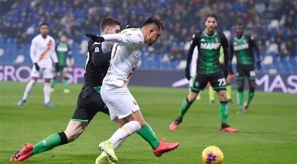 وسط انهياره في الشوط الأول رباعية مؤلمة لروما أمام ساسولو