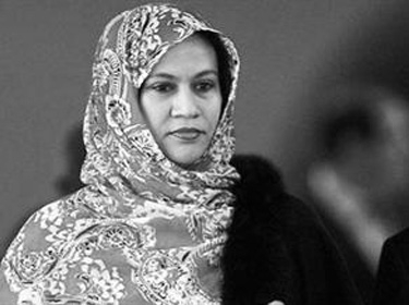 غزل شعري سوداني تجاه أول وزيرة للخارجية في موريتانيا