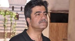 مسيرة فنية حافلة للفنان الراحل مأمون الفرخ والحزن يخيم على الوسط الفني في سورية