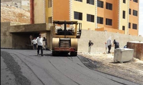 بدء أعمال تزفيت الشارع الرئيس في الدويلعة وشوارع أخرى