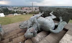 كولومبيا.. جدل حول إسقاط تمثال لأحد قادة الغزو الإسباني