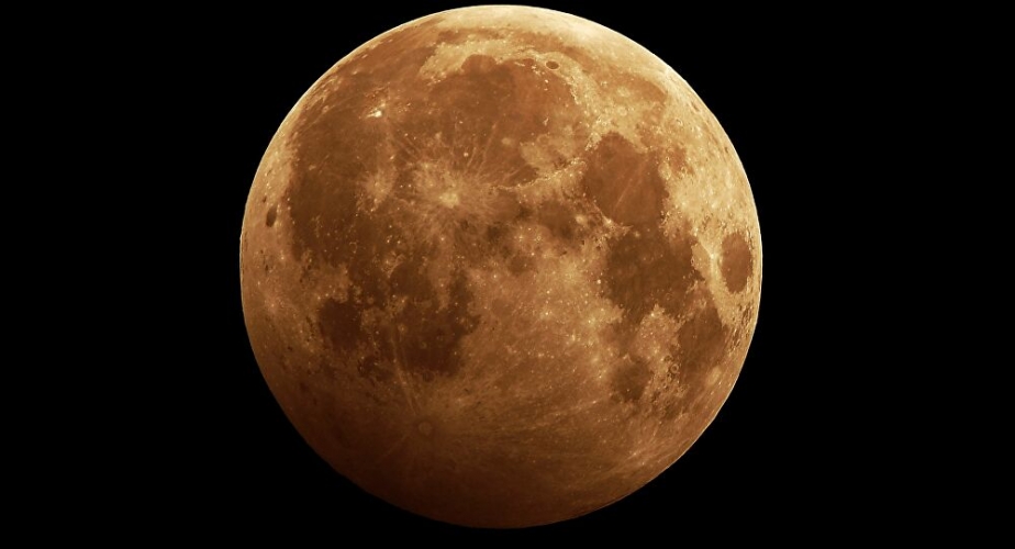 علماء يابانيون يكتشفون طريقة لبناء مدن على سطح القمر