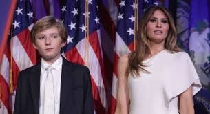 ميلانيا ترامب تكشف عن إصابة ابنها بارون بكورونا