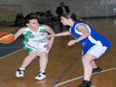 الثورة والاتحاد يفتتحان ثاني مراحل دوري سلة السيدات