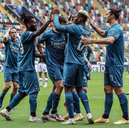 السلطان يواصل قيادة الميلان نحو الانتصارات